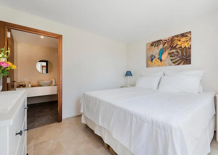 Semesterbostad Morell *